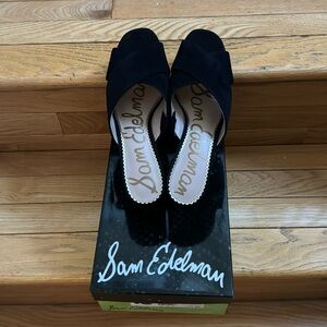 NIB SAM EDELMAN Black Open Toes Suede Sandals Size 7.5 M